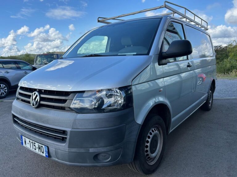 Volkswagen Transporter FOURGON FGN TOLE CB 2.0 TDI 84 FAP 2.8T - Image 01 (July 7, 2026)