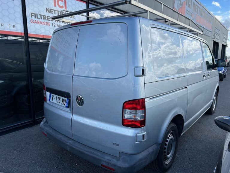 Volkswagen Transporter FOURGON FGN TOLE CB 2.0 TDI 84 FAP 2.8T - Image 04 (July 7, 2026)