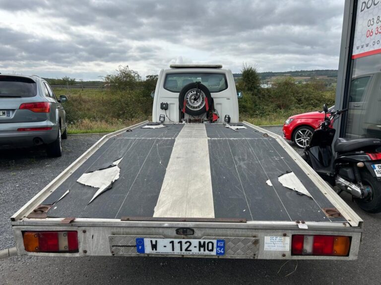 Volkswagen Transporter CHASSIS DBLE CAB CHDC 2.5 TDI 130 LONG - Image 09 (July 7, 2026)