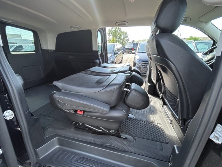 Mercedes Vito Fourgon 119 CDI 4×4 Mixto Long 5 places Portes Elec 47900H - Image 10 (July 7, 2026)