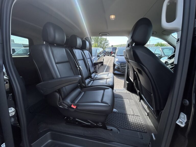 Mercedes Vito Fourgon 119 CDI 4×4 Mixto Long 5 places Portes Elec 47900H - Image 04 (July 7, 2026)