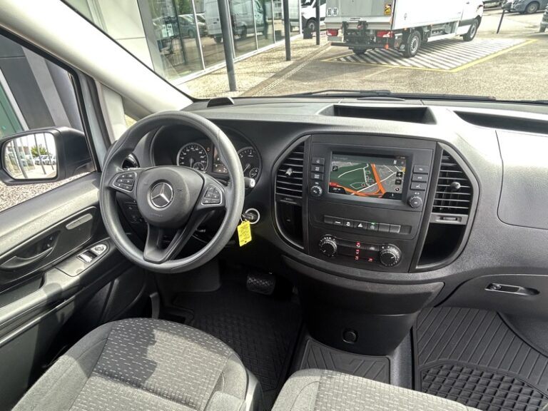 Mercedes Vito 116 CDI Long Boite Auto Attelage + Pack Navi 26900 - Image 12 (July 7, 2026)