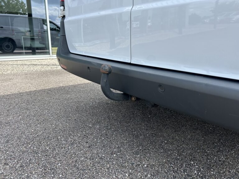 Mercedes Vito 116 CDI Long Boite Auto Attelage + Pack Navi 26900 - Image 13 (July 7, 2026)