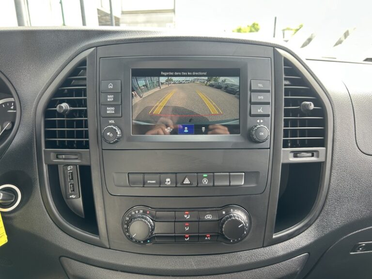 Mercedes Vito 116 CDI Long Boite Auto Attelage + Pack Navi 26900 - Image 20 (July 7, 2026)