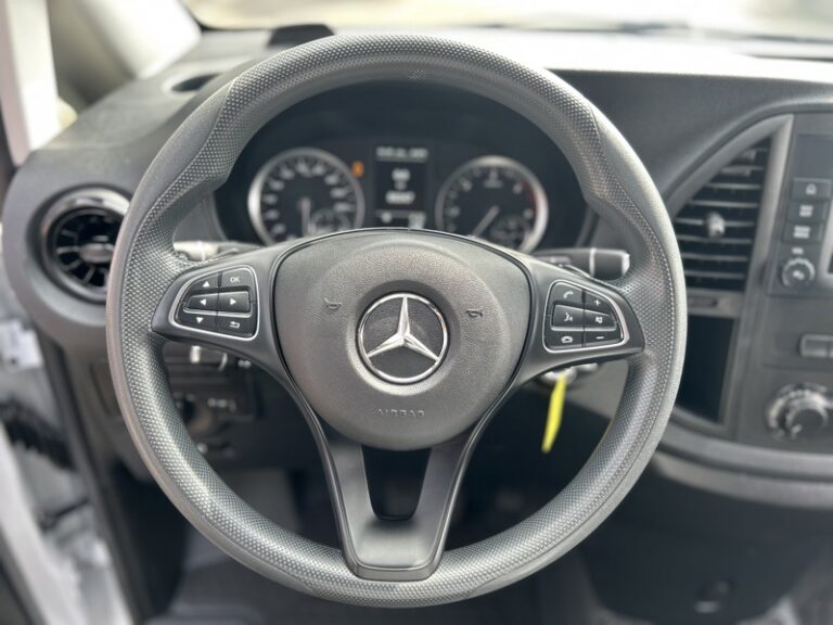 Mercedes Vito 116 CDI Long Boite Auto Attelage + Pack Navi 26900 - Image 08 (July 7, 2026)