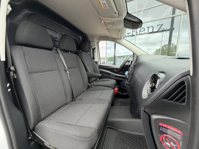 Mercedes Vito Fourgon 116 CDI Boite Auto Long Attelage Pack Navi 26990HT - Image 11 (July 7, 2026)