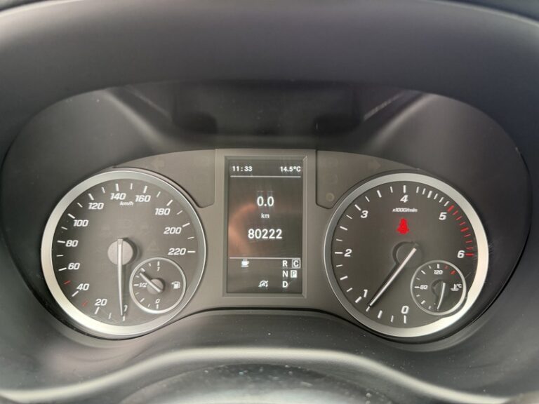 Mercedes Vito Fourgon 116 CDI Boite Auto Long Attelage Pack Navi 26990HT - Image 14 (July 7, 2026)