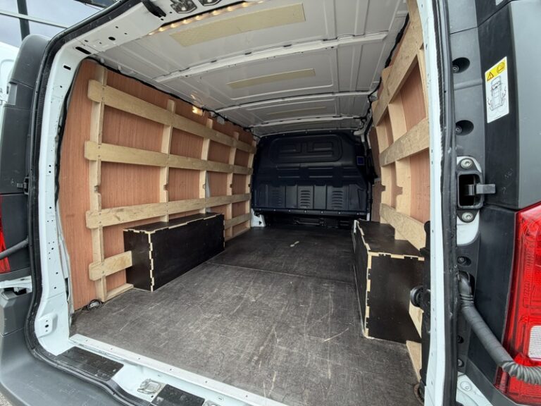 Mercedes Vito Fourgon 116 CDI Boite Auto Long Attelage Pack Navi 26990HT - Image 07 (July 7, 2026)