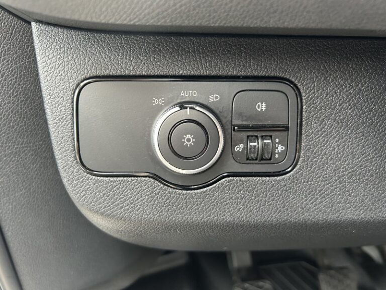 Mercedes Sprinter 315 CDI 37S 3.5T 12m3 Fourgon 24900HT - Image 18 (July 7, 2026)
