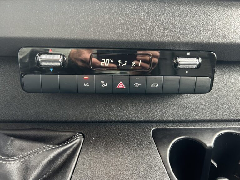 Mercedes Sprinter 315 CDI 37S 3.5T 12m3 Fourgon 24900HT - Image 19 (July 7, 2026)