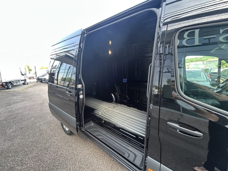 Mercedes Sprinter 319 CDI 190cv Boite Auto Fourgon !!!NEUF!!! Carpla - Image 11 (July 7, 2026)
