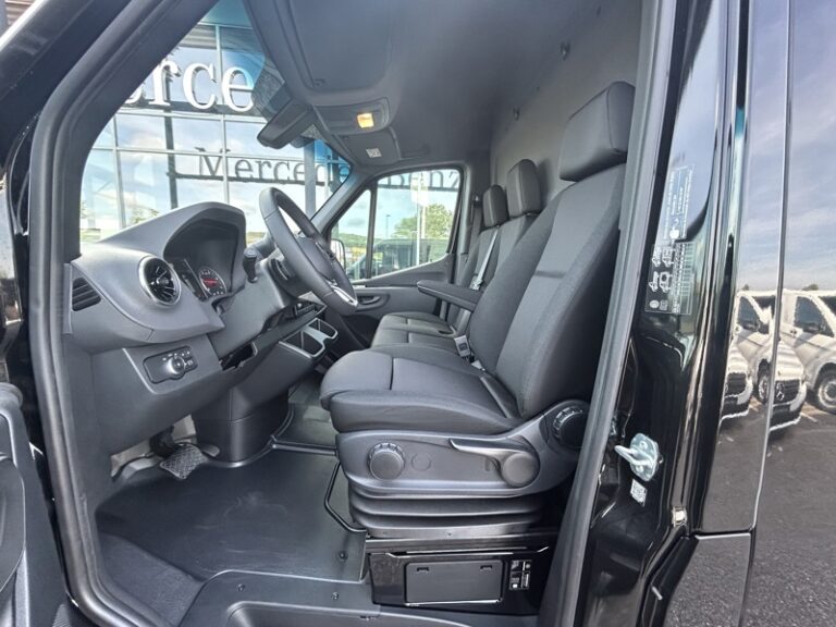 Mercedes Sprinter 319 CDI 190cv Boite Auto Fourgon !!!NEUF!!! Carpla - Image 04 (July 7, 2026)