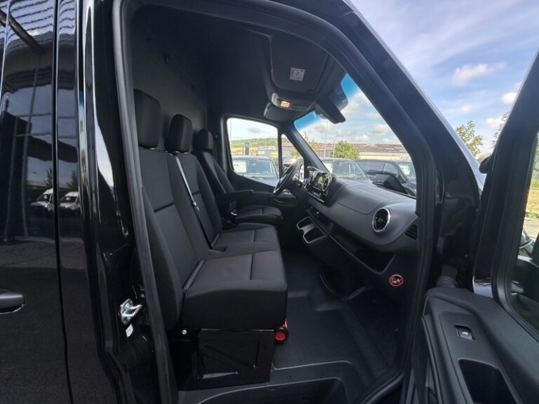 Mercedes Sprinter 319 CDI 190cv Boite Auto Fourgon !!!NEUF!!! Carpla - Image 05 (July 7, 2026)