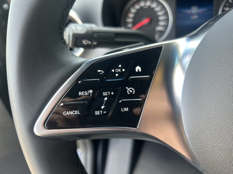 Mercedes Sprinter 319 CDI 190cv Boite Auto Fourgon !!!NEUF!!! Apple - Image 15 (July 7, 2026)