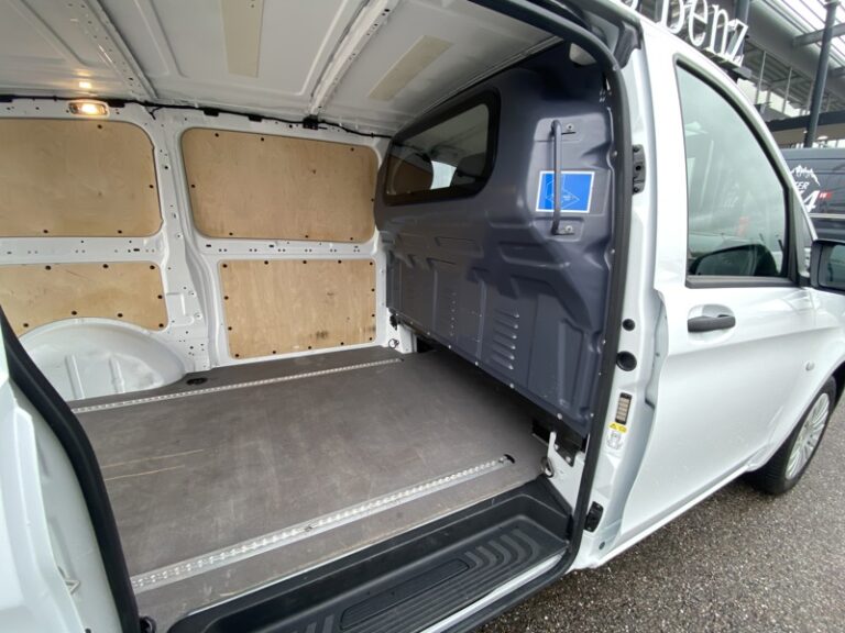 Mercedes Vito NOUVEAU 116 CDI Boite Auto Fourgon Long Select 35900HT - Image 10 (July 7, 2026)