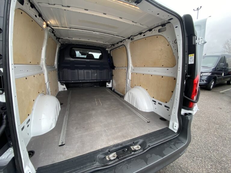 Mercedes Vito NOUVEAU 116 CDI Boite Auto Fourgon Long Select 35900HT - Image 07 (July 7, 2026)