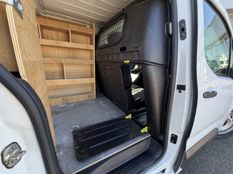 Citroën Berlingo 1.5L 100ch Driver M 1000Kg 12490HT - Image 08 (July 7, 2026)