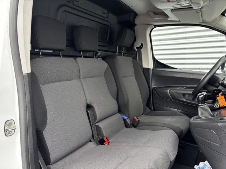 Citroën Berlingo 1.5L 100ch Club M 1000KG 11990HT - Image 18 (July 7, 2026)
