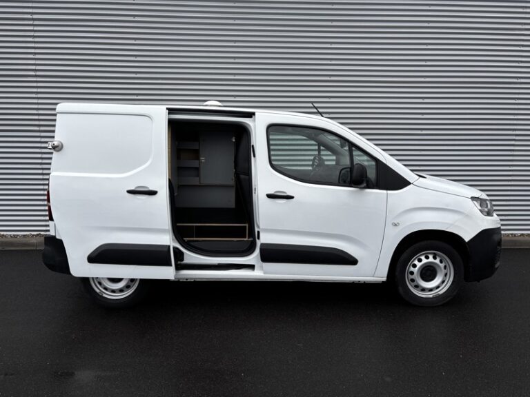 Citroën Berlingo 1.5L 100ch Club M 1000KG 11990HT - Image 09 (July 7, 2026)