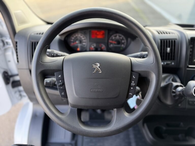 Peugeot Boxer BlueHDi 2.2l 140CV 18900HT - Image 18 (July 7, 2026)