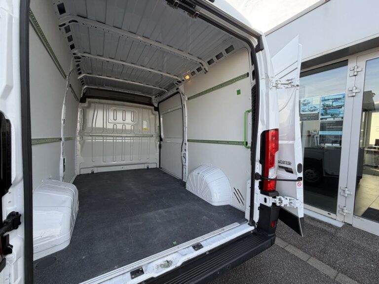 Peugeot Boxer BlueHDi 2.2l 140CV 18900HT - Image 07 (July 7, 2026)