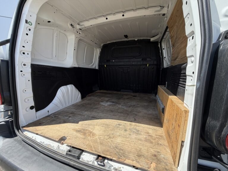 Citroën Berlingo 1.5L 100ch Driver M 1000Kg 12900€ HT - Image 07 (July 7, 2026)