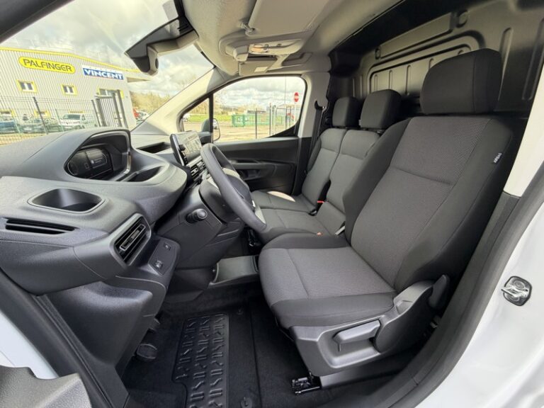 Peugeot Partner En Stock NEUF 1.5l 100CV 3 places Carplay 16990HT - Image 09 (July 7, 2026)