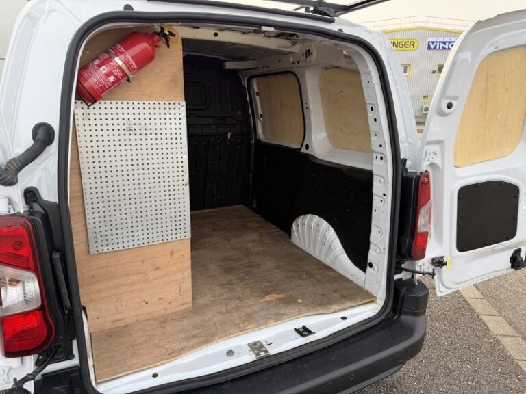 Citroën Berlingo 1.5 100 ch Driver M 650kg 14900HT - Image 10 (July 7, 2026)