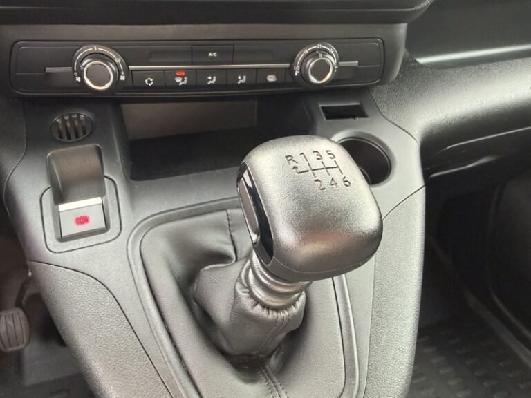 Citroën Berlingo 1.5 100 ch Driver M 650kg 14900HT - Image 19 (July 7, 2026)