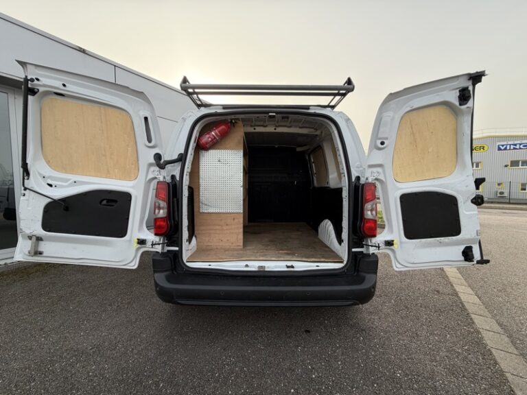 Citroën Berlingo 1.5 100 ch Driver M 650kg 14900HT - Image 08 (July 7, 2026)