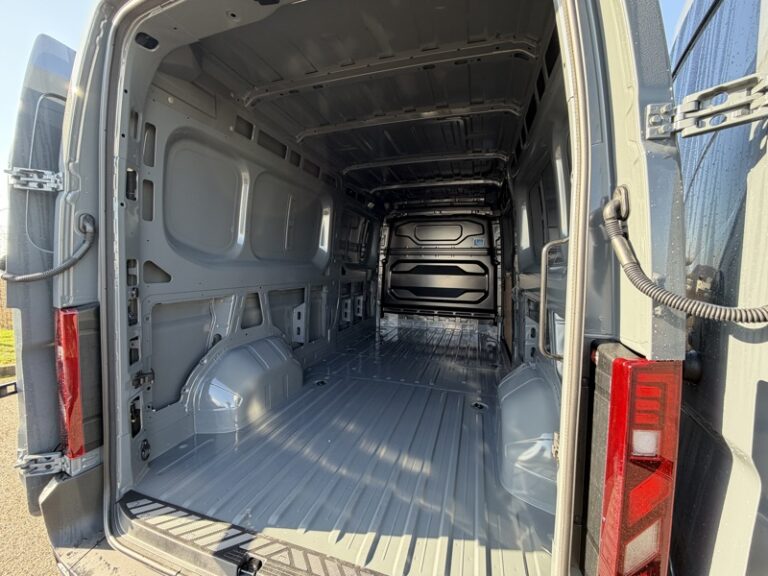 Renault Master NEUF Dispo en stock 3,5t 170CV Extra 30500HT - Image 10 (July 7, 2026)