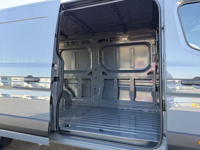 Renault Master NEUF Dispo en stock 3,5t 170CV Extra 30500HT - Image 11 (July 7, 2026)