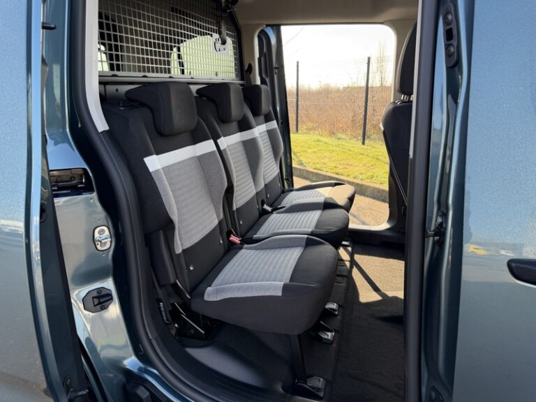 Citroën Berlingo Utilitaire 5 Places TVA Récup 1.5L 130ch EAT8 Premium Connect 24900HT - Image 11 (July 7, 2026)