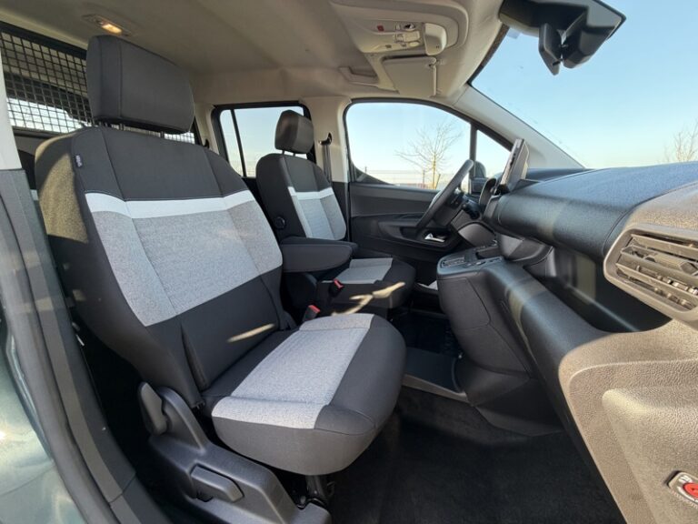 Citroën Berlingo Utilitaire 5 Places TVA Récup 1.5L 130ch EAT8 Premium Connect 24900HT - Image 14 (July 7, 2026)