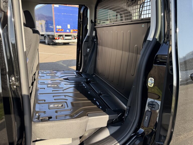 Citroën Berlingo Utilitaire 5 Places TVA Récup 1.5L 130ch EAT8 Premium Connect 24900HT - Image 10 (July 7, 2026)