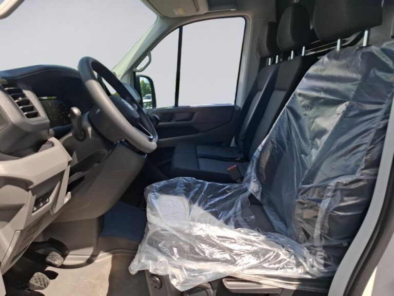 Volkswagen Crafter II FOURGON VAN 2.0TDI 140 35 BUSINESS - Image 09 (July 7, 2026)