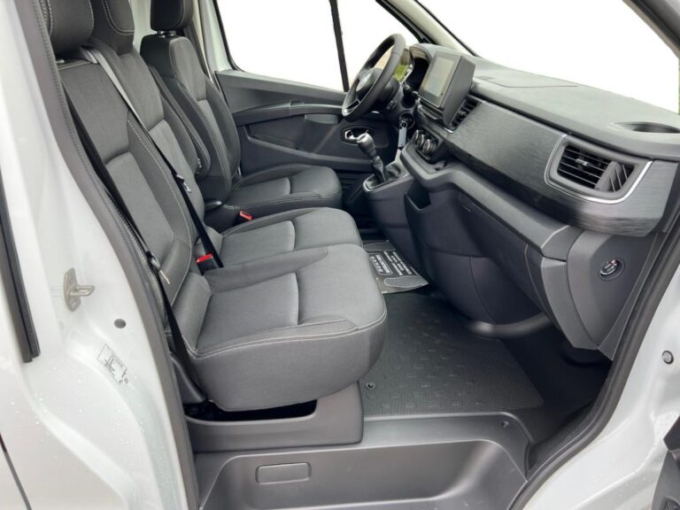 Nissan Primastar II FOURGON 3T0 2.0 DCI 130 S/S N-CONNECTA BVM - Image 18 (July 7, 2026)