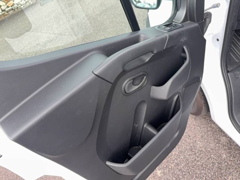 Renault Master FOURGON FGN TRAC F3500 BLUE DCI 135 CONFORT - Image 11 (July 7, 2026)