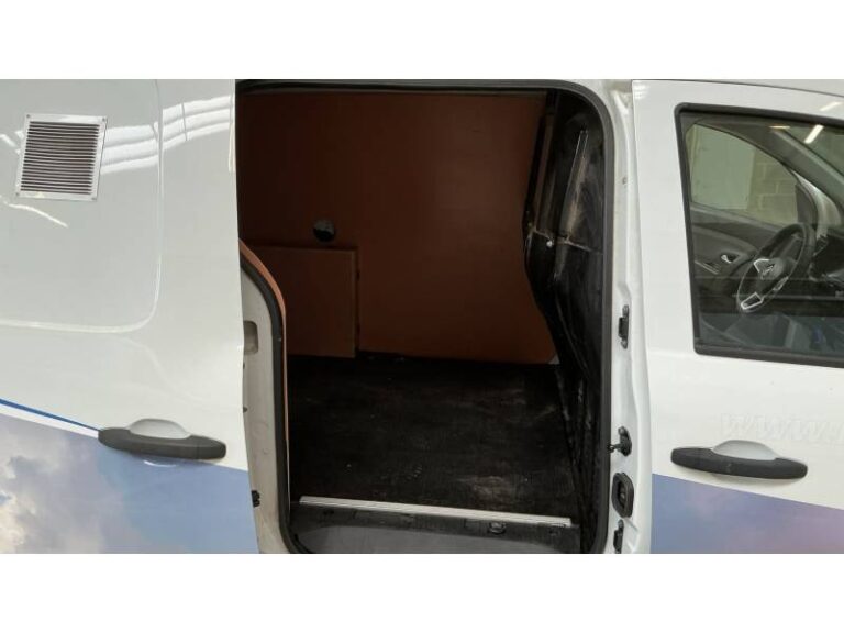 Renault Express (30) VAN BLUE DCI 95 – 22 CONFORT - Image 10 (July 7, 2026)