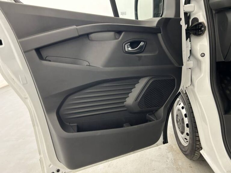 Renault Trafic FGN 2800 KG BLUE DCI 130 GRAND CONFORT - Image 08 (July 7, 2026)