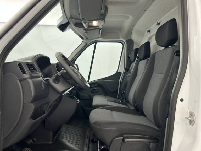 Renault Master FOURGON FGN TRAC F3500 BLUE DCI 135 CONFORT - Image 09 (July 7, 2026)