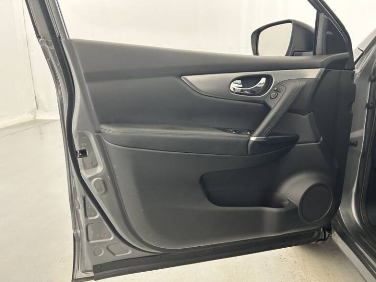 Nissan Qashqai 1.3 DIG-T 160 Tekna - Image 12 (July 7, 2026)