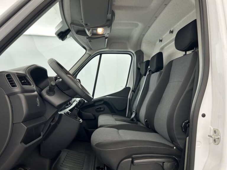 Renault Master FOURGON FGN TRAC F3500 BLUE DCI 135 CONFORT - Image 09 (July 7, 2026)