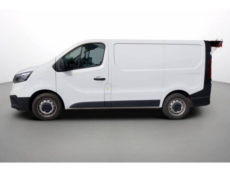 Renault Trafic FG BLUE DCI 130 3T GSR2 ADVANCE - Image 02 (July 7, 2026)