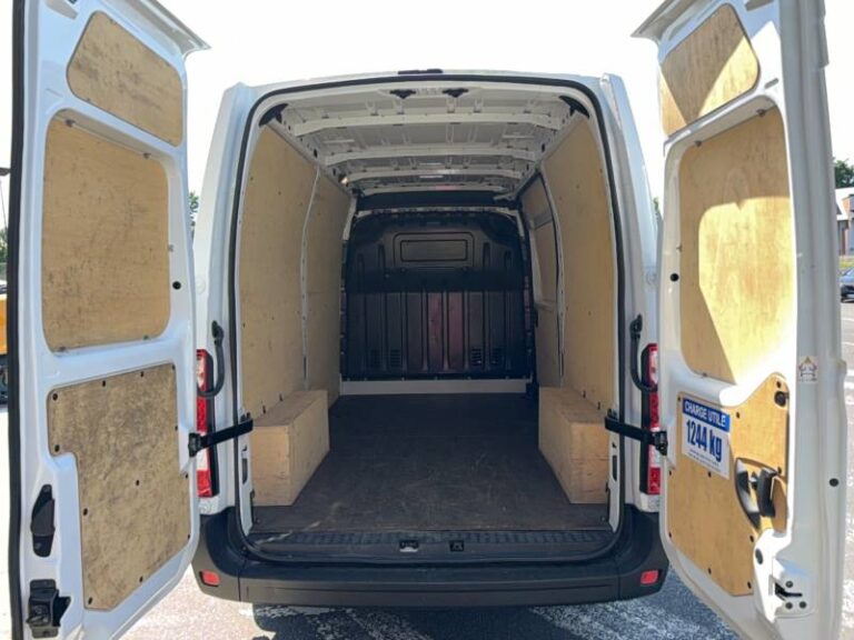 Renault Master FOURGON FGN TRAC F3500 BLUE DCI 135 CONFORT - Image 17 (July 7, 2026)