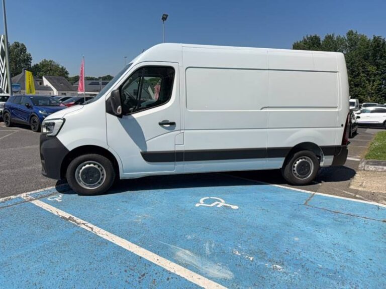 Renault Master FOURGON FGN TRAC F3500 BLUE DCI 135 CONFORT - Image 02 (July 7, 2026)