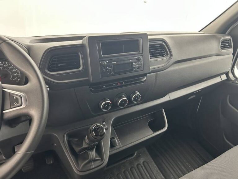 Renault Master FOURGON FGN TRAC F3500 BLUE DCI 135 CONFORT - Image 12 (July 7, 2026)