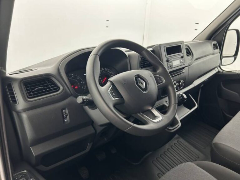 Renault Master FOURGON FGN TRAC F3500 BLUE DCI 135 CONFORT - Image 10 (July 7, 2026)