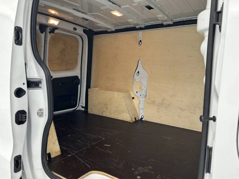 Renault Trafic FGN 3000 KG BLUE DCI 130 CONFORT - Image 16 (July 7, 2026)