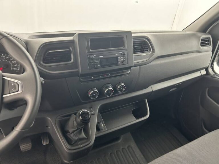 Renault Master FOURGON FGN TRAC F3500 BLUE DCI 135 CONFORT - Image 12 (July 7, 2026)